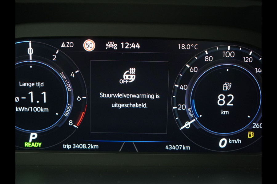 Volkswagen Tiguan 1.4 TSI eHybrid Elegance PHEV 245pk | Adaptive Cruise | Camera | IQ Light | Alcantara Comfortstoelen Massage & Verwarmd | Apple Carplay | Stuur Verwarmd | Navigatie | DAB | Plug In Hybrid |