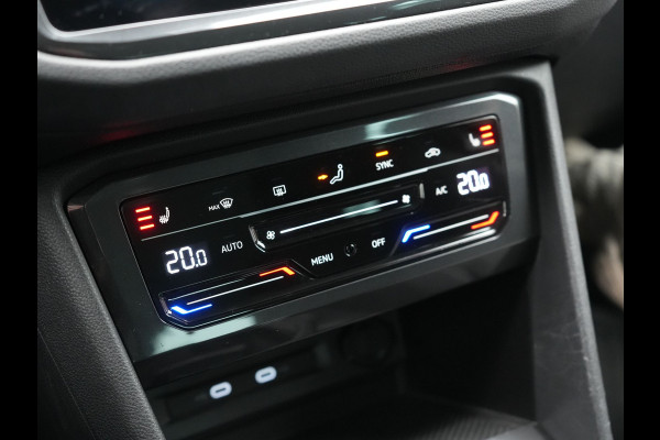 Volkswagen Tiguan 1.4 TSI eHybrid Elegance PHEV 245pk | Adaptive Cruise | Camera | IQ Light | Alcantara Comfortstoelen Massage & Verwarmd | Apple Carplay | Stuur Verwarmd | Navigatie | DAB | Plug In Hybrid |