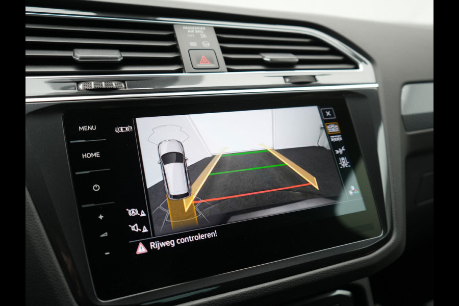 Volkswagen Tiguan 1.4 TSI eHybrid Elegance PHEV 245pk | Adaptive Cruise | Camera | IQ Light | Alcantara Comfortstoelen Massage & Verwarmd | Apple Carplay | Stuur Verwarmd | Navigatie | DAB | Plug In Hybrid |