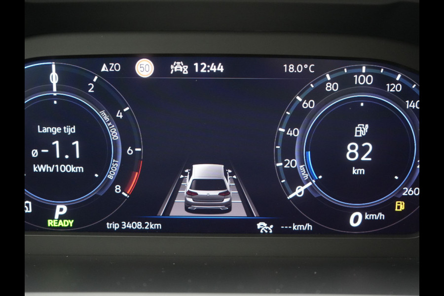Volkswagen Tiguan 1.4 TSI eHybrid Elegance PHEV 245pk | Adaptive Cruise | Camera | IQ Light | Alcantara Comfortstoelen Massage & Verwarmd | Apple Carplay | Stuur Verwarmd | Navigatie | DAB | Plug In Hybrid |
