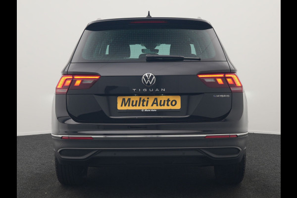 Volkswagen Tiguan 1.4 TSI eHybrid Elegance PHEV 245pk | Adaptive Cruise | Camera | IQ Light | Alcantara Comfortstoelen Massage & Verwarmd | Apple Carplay | Stuur Verwarmd | Navigatie | DAB | Plug In Hybrid |
