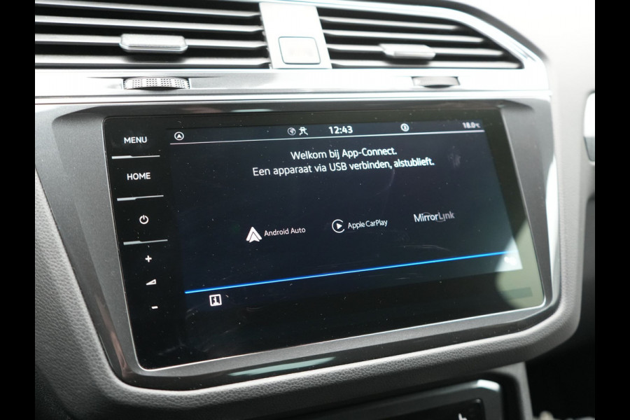 Volkswagen Tiguan 1.4 TSI eHybrid Elegance PHEV 245pk | Adaptive Cruise | Camera | IQ Light | Alcantara Comfortstoelen Massage & Verwarmd | Apple Carplay | Stuur Verwarmd | Navigatie | DAB | Plug In Hybrid |