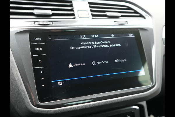 Volkswagen Tiguan 1.4 TSI eHybrid Elegance PHEV 245pk | Adaptive Cruise | Camera | IQ Light | Alcantara Comfortstoelen Massage & Verwarmd | Apple Carplay | Stuur Verwarmd | Navigatie | DAB | Plug In Hybrid |