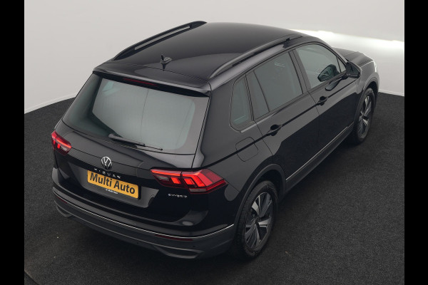 Volkswagen Tiguan 1.4 TSI eHybrid Elegance PHEV 245pk | Adaptive Cruise | Camera | IQ Light | Alcantara Comfortstoelen Massage & Verwarmd | Apple Carplay | Stuur Verwarmd | Navigatie | DAB | Plug In Hybrid |
