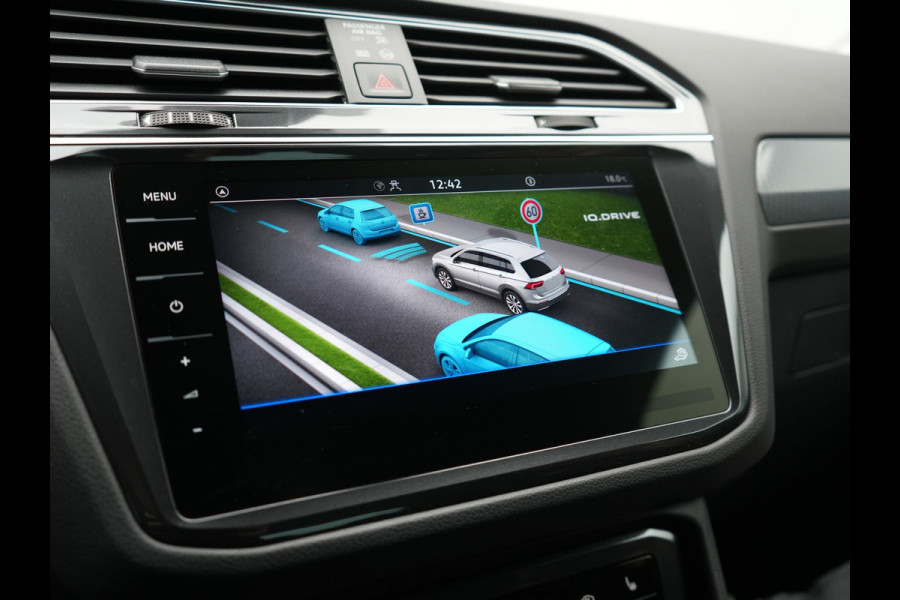 Volkswagen Tiguan 1.4 TSI eHybrid Elegance PHEV 245pk | Adaptive Cruise | Camera | IQ Light | Alcantara Comfortstoelen Massage & Verwarmd | Apple Carplay | Stuur Verwarmd | Navigatie | DAB | Plug In Hybrid |