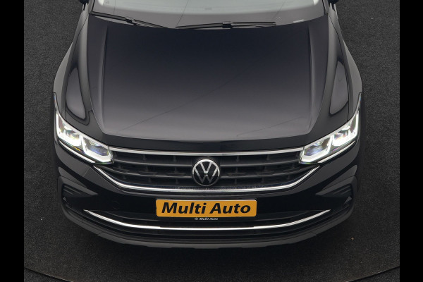 Volkswagen Tiguan 1.4 TSI eHybrid Elegance PHEV 245pk | Adaptive Cruise | Camera | IQ Light | Alcantara Comfortstoelen Massage & Verwarmd | Apple Carplay | Stuur Verwarmd | Navigatie | DAB | Plug In Hybrid |