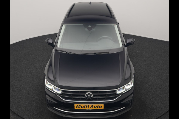 Volkswagen Tiguan 1.4 TSI eHybrid Elegance PHEV 245pk | Adaptive Cruise | Camera | IQ Light | Alcantara Comfortstoelen Massage & Verwarmd | Apple Carplay | Stuur Verwarmd | Navigatie | DAB | Plug In Hybrid |