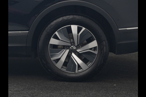 Volkswagen Tiguan 1.4 TSI eHybrid Elegance PHEV 245pk | Adaptive Cruise | Camera | IQ Light | Alcantara Comfortstoelen Massage & Verwarmd | Apple Carplay | Stuur Verwarmd | Navigatie | DAB | Plug In Hybrid |