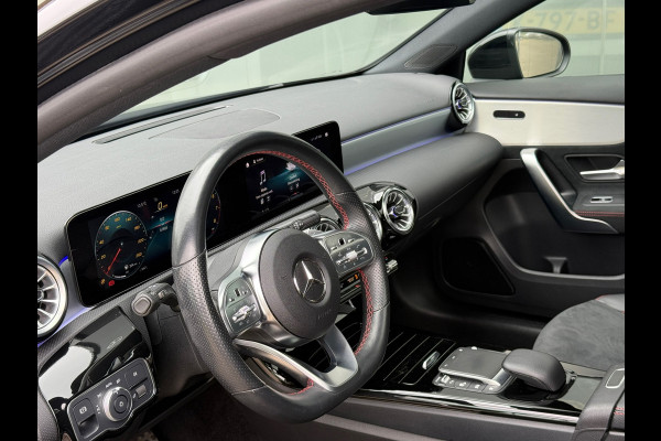 Mercedes-Benz A-Klasse 180 AMG NIGHT Panodak|Navi|Sfeer|Keyless
