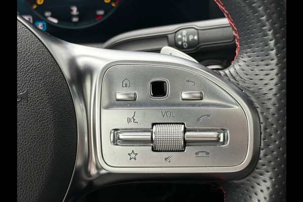 Mercedes-Benz A-Klasse 180 AMG NIGHT Panodak|Navi|Sfeer|Keyless