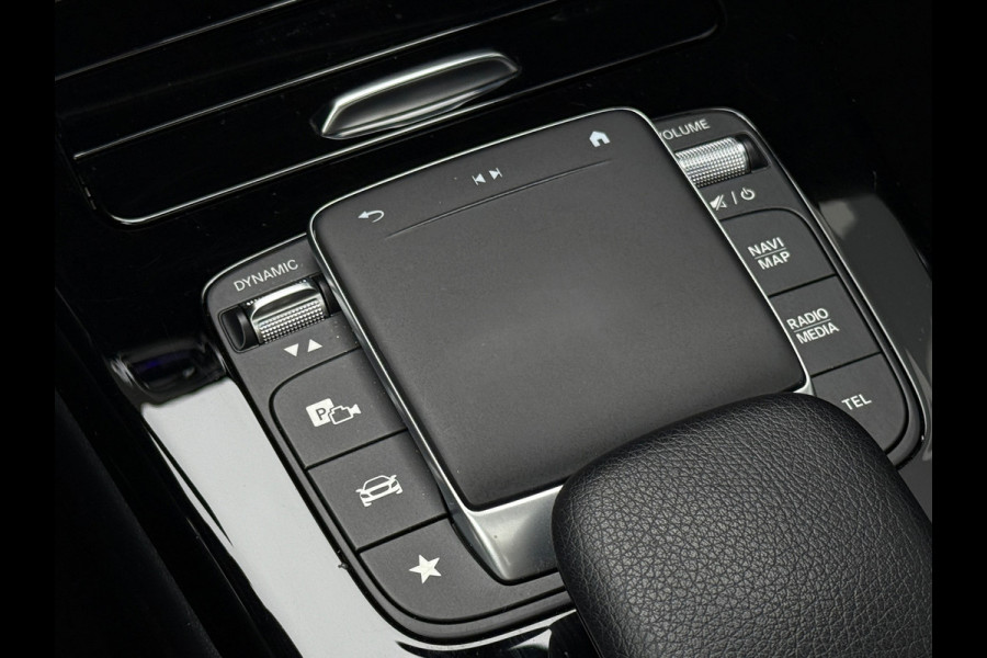 Mercedes-Benz A-Klasse 180 AMG NIGHT Panodak|Navi|Sfeer|Keyless