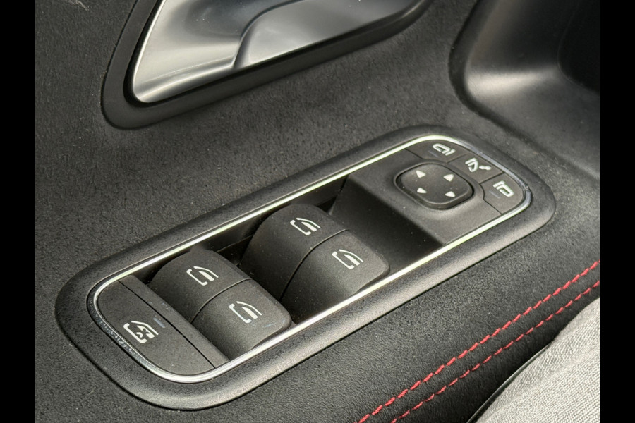 Mercedes-Benz A-Klasse 180 AMG NIGHT Panodak|Navi|Sfeer|Keyless