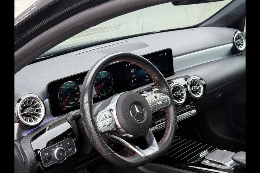 Mercedes-Benz A-Klasse 180 AMG NIGHT Panodak|Navi|Sfeer|Keyless