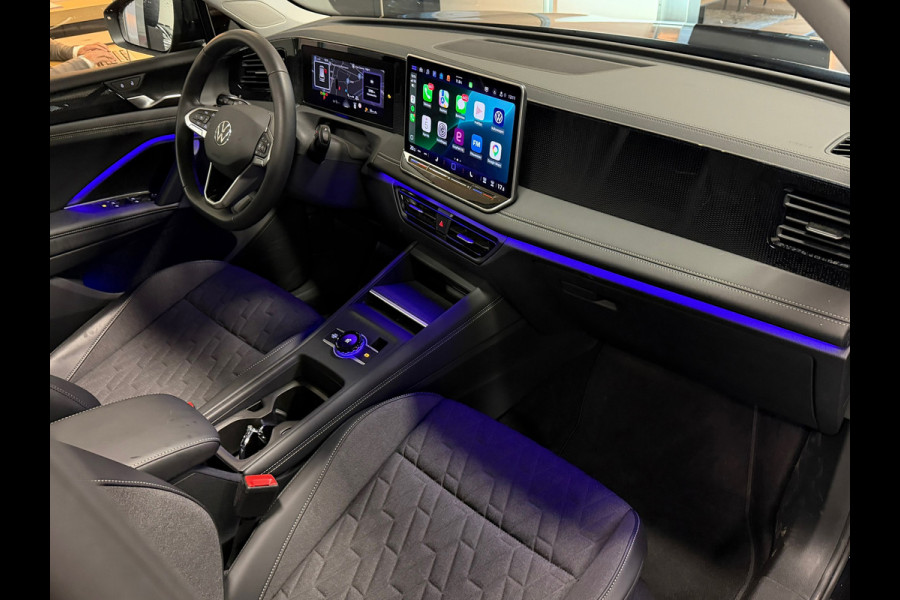 Volkswagen Tiguan 1.5 eTSI Panorama Blackstyle Camera Trekhaak Elec.