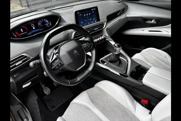 Peugeot 5008 1.2 PureTech Allure | CAMERA | CARPLAY | 7 PERSOONS | LEDER | TREKHAAK | NAP | NWE APK