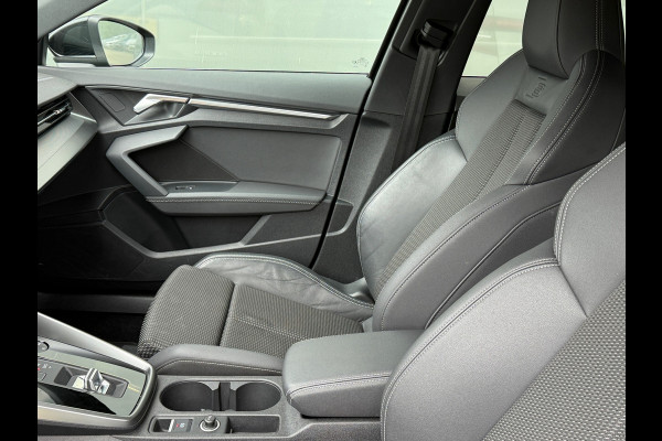 Audi A3 Sportback 35 TFSI S-Line Sportstoelen|Matrix|Carplay|Dealer Onderhouden