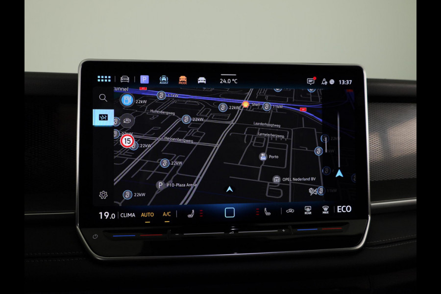 Volkswagen Tayron 1.5 eHybrid Life Edition 204 pk Automaat (DSG) | Navigatie | Trekhaak (wegklapbaar) | Parkeersensoren (Park assist) | Achteruitrijcamera | Autom. airco (3 zones) | Stoelverwarming |