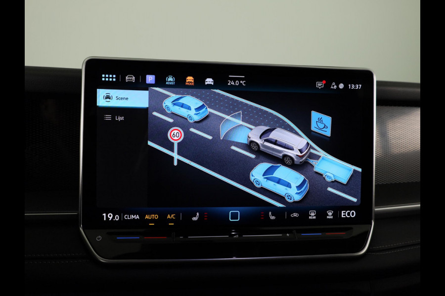Volkswagen Tayron 1.5 eHybrid Life Edition 204 pk Automaat (DSG) | Navigatie | Trekhaak (wegklapbaar) | Parkeersensoren (Park assist) | Achteruitrijcamera | Autom. airco (3 zones) | Stoelverwarming |