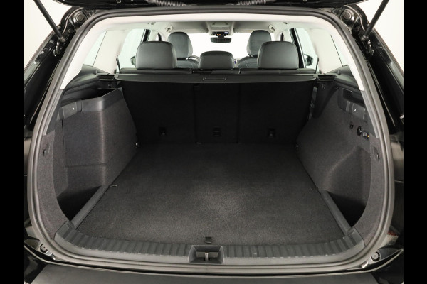 Volkswagen Tayron 1.5 eHybrid Life Edition 204 pk Automaat (DSG) | Navigatie | Trekhaak (wegklapbaar) | Parkeersensoren (Park assist) | Achteruitrijcamera | Autom. airco (3 zones) | Stoelverwarming |