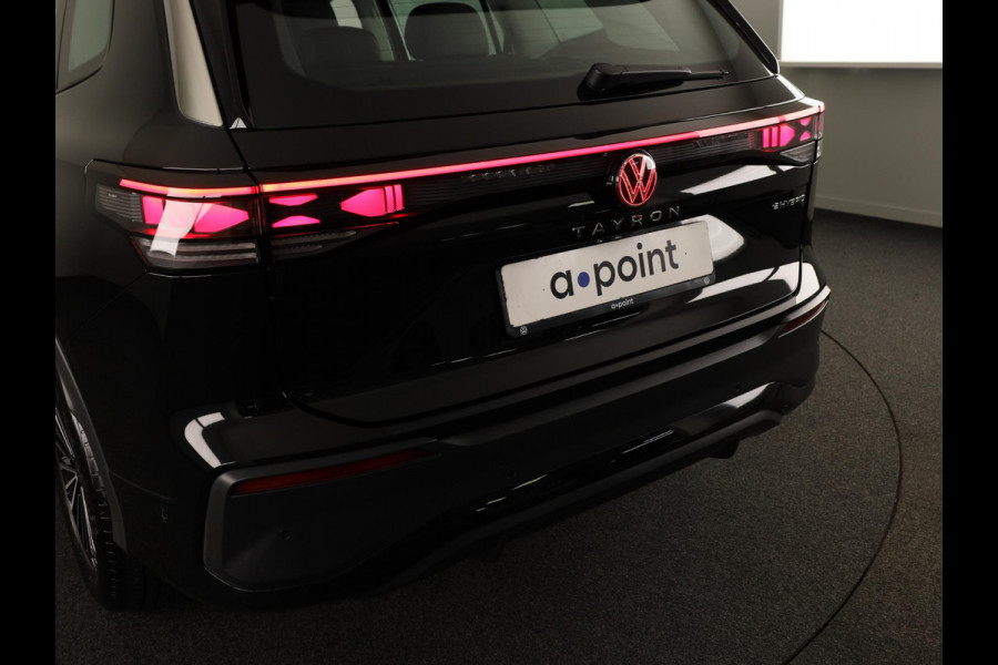 Volkswagen Tayron 1.5 eHybrid Life Edition 204 pk Automaat (DSG) | Navigatie | Trekhaak (wegklapbaar) | Parkeersensoren (Park assist) | Achteruitrijcamera | Autom. airco (3 zones) | Stoelverwarming |