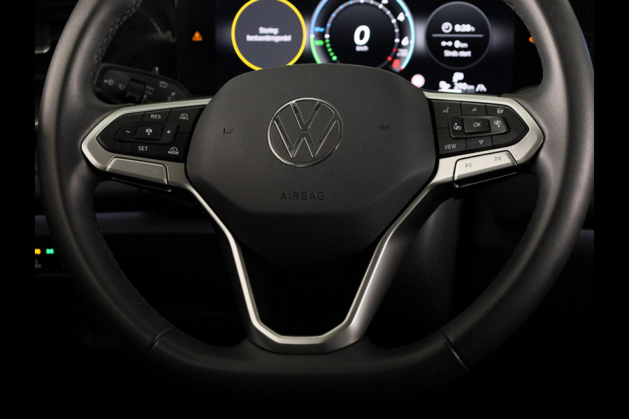 Volkswagen Tayron 1.5 eHybrid Life Edition 204 pk Automaat (DSG) | Navigatie | Trekhaak (wegklapbaar) | Parkeersensoren (Park assist) | Achteruitrijcamera | Autom. airco (3 zones) | Stoelverwarming |