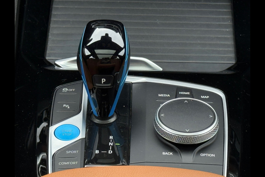 BMW iX3 High Executive 80 kWh M Sport Fabrieksgarantie