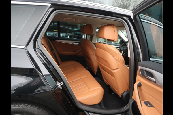 BMW 5 Serie Touring 520i High Executive Edition Trekhaak/ Stoelverw. / Leder / Voorzien van 2 jaar Apk