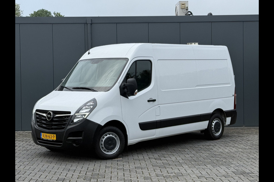 Opel Movano 2.3 Turbo 150 PK / L2H2 / 1e EIG. / TREKHAAK / 3-ZITS / AIRCO / CRUISE / INRICHTING / LED / 2500 KG AHG