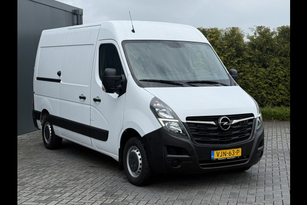 Opel Movano 2.3 Turbo 150 PK / L2H2 / 1e EIG. / TREKHAAK / 3-ZITS / AIRCO / CRUISE / INRICHTING / LED / 2500 KG AHG