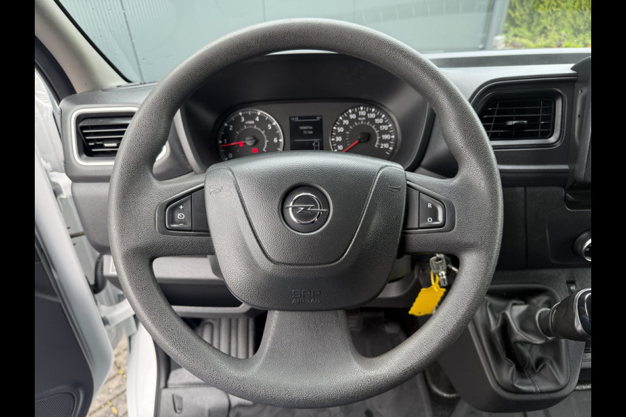Opel Movano 2.3 Turbo 150 PK / L2H2 / 1e EIG. / TREKHAAK / 3-ZITS / AIRCO / CRUISE / INRICHTING / LED / 2500 KG AHG