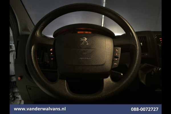 Peugeot Boxer 2.2 BlueHDi 141pk Bakwagen 436cm Lang Laadklep Euro6 Airco | 1055kg laadvermogen | Cruisecontrol Bijrijdersbank.