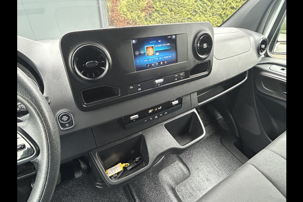 Mercedes-Benz Sprinter 317 CDI 170 PK 3.5T RWD / L2H2 / AUTOMAAT / 270 A DEUREN / AIRCO / CRUISE / APPLE CARPLAY / 3-ZITS / CAMERA