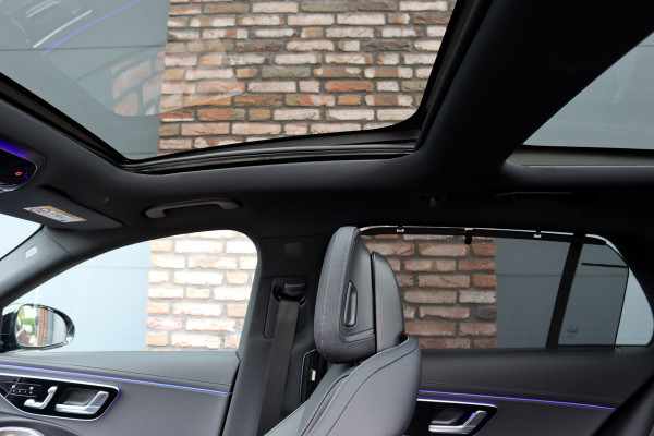 Mercedes-Benz E-Klasse Estate 300 de 4MATIC AMG Line | Hyperscreen | Distronic+ | Zonweringpakket | Trekhaak | Stoelventilatie | HUD | 3D-Display | Burmester | Panoramadak |