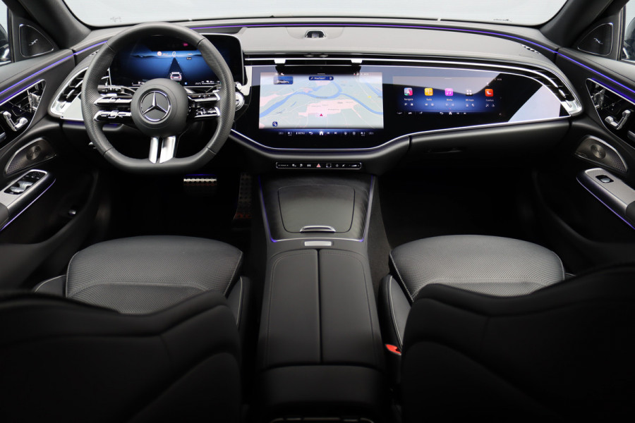 Mercedes-Benz E-Klasse Estate 300 de 4MATIC AMG Line | Hyperscreen | Distronic+ | Zonweringpakket | Trekhaak | Stoelventilatie | HUD | 3D-Display | Burmester | Panoramadak |