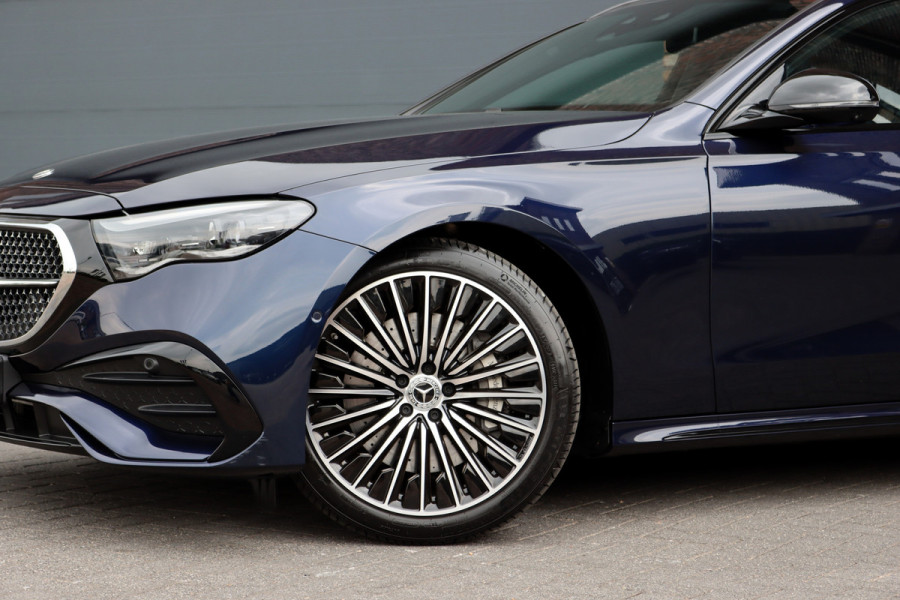 Mercedes-Benz E-Klasse Estate 300 de 4MATIC AMG Line | Hyperscreen | Distronic+ | Zonweringpakket | Trekhaak | Stoelventilatie | HUD | 3D-Display | Burmester | Panoramadak |