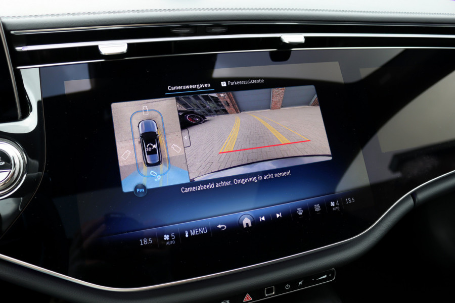 Mercedes-Benz E-Klasse Estate 300 de 4MATIC AMG Line | Hyperscreen | Distronic+ | Zonweringpakket | Trekhaak | Stoelventilatie | HUD | 3D-Display | Burmester | Panoramadak |