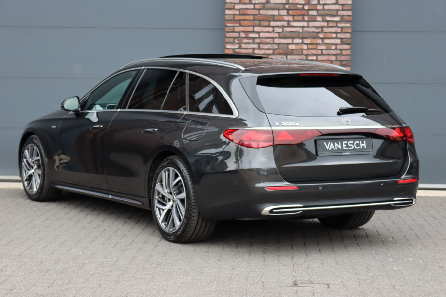 Mercedes-Benz E-Klasse Estate 300 e Exclusive Line Premium+ | Hyperscreen | Luchtvering | Distronic | Nappa Leder | Stoelventilatie | 3D-Display | Trekhaak | Burmester | Digital Light |