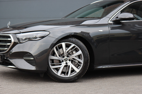 Mercedes-Benz E-Klasse Estate 300 e Exclusive Line Premium+ | Hyperscreen | Luchtvering | Distronic | Nappa Leder | Stoelventilatie | 3D-Display | Trekhaak | Burmester | Digital Light |