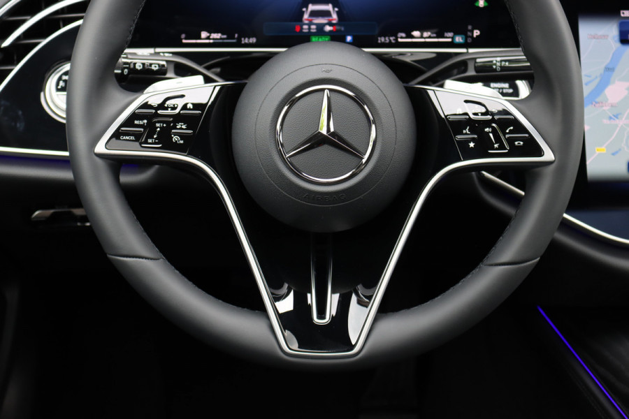 Mercedes-Benz E-Klasse Estate 300 e Exclusive Line Premium+ | Hyperscreen | Luchtvering | Distronic | Nappa Leder | Stoelventilatie | 3D-Display | Trekhaak | Burmester | Digital Light |
