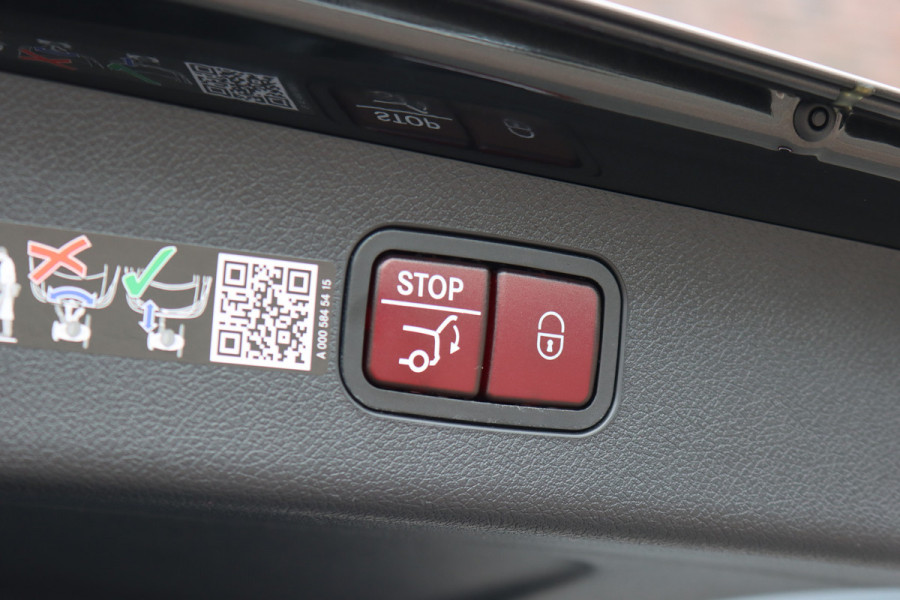 Mercedes-Benz E-Klasse Estate 300 e Exclusive Line Premium+ | Hyperscreen | Luchtvering | Distronic | Nappa Leder | Stoelventilatie | 3D-Display | Trekhaak | Burmester | Digital Light |