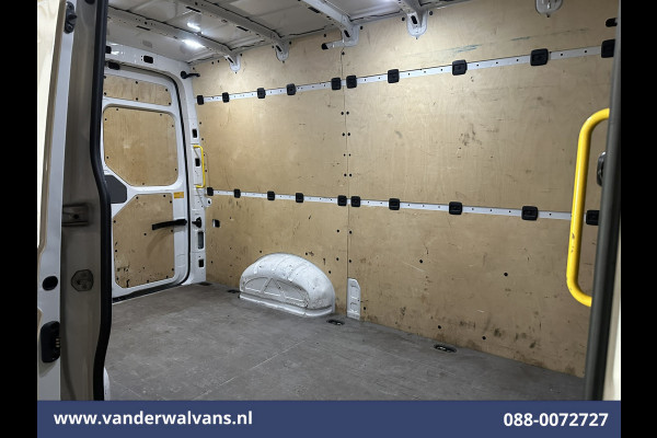 Volkswagen Crafter 2.0 TDI L3H3 L2H2 Euro6 Airco | Apple Carplay | Android Auto | Parkeersensoren Bijrijdersbank