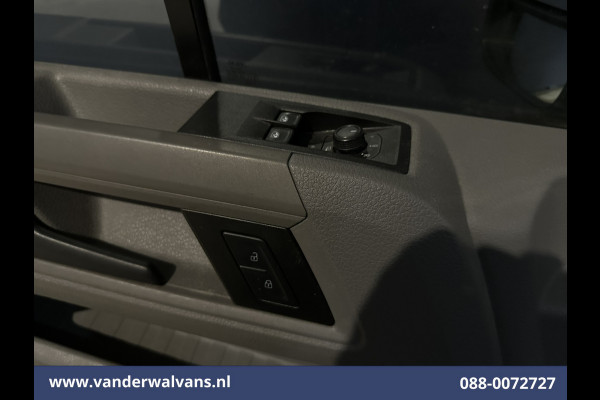 Volkswagen Crafter 2.0 TDI L3H3 L2H2 Euro6 Airco | Apple Carplay | Android Auto | Parkeersensoren Bijrijdersbank