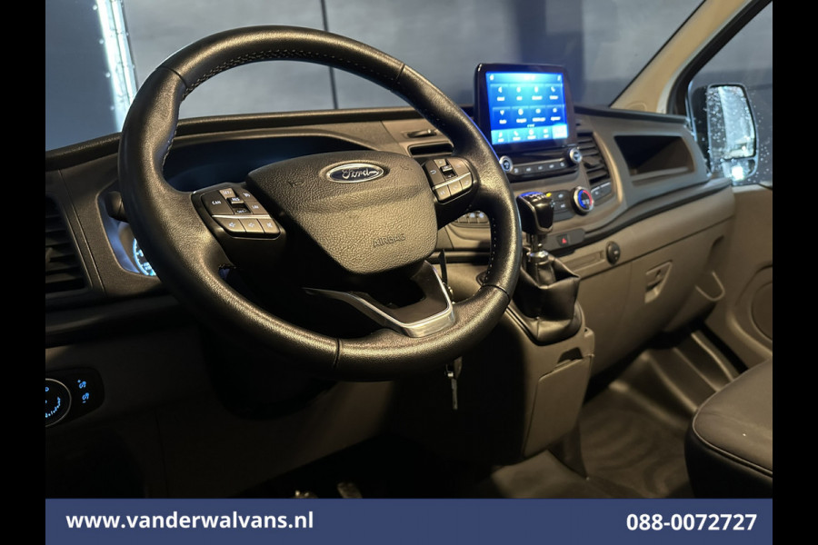 Ford Transit Custom 2.0 TDCI 131pk L2H1 Euro6 Airco | Navigatie | Apple Carplay | LED | 2800kg Trekhaak | Cruisecontrol Parkeersensoren, Bijrijdersbank