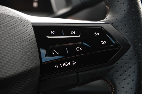 CUPRA Born Edition 62 kWh | Stoelverwarming | Camera | Stuurwielverwarming | Lichtmetalen velgen | Apple Carplay/Android Auto | 18 inch LMV |