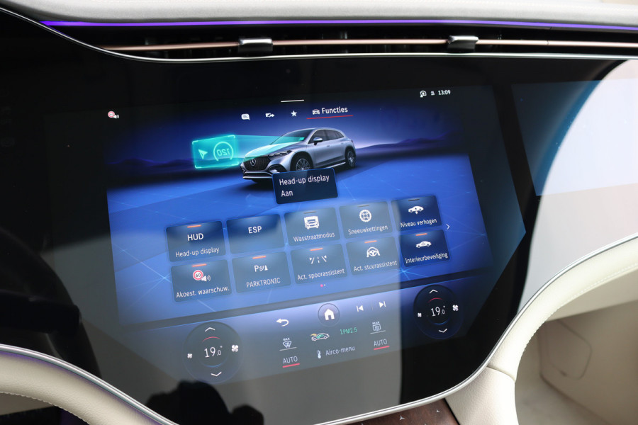 Mercedes-Benz EQS SUV 450+ AMG Line 108 kWh | Luchtvering | Hyperscreen | Achterasbesturing | Distronic+ | Entertainment Achter | Massage | Burmester | Verwarmd Stuurwiel | Tablet | HUD |