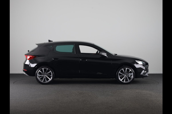 Seat Leon 1.5 TSI e-Hybrid FR Business | Technology Pack | Velgen 'Performance Supreme', 18 inch | Elektr. Trekhaak | Midnight Black Metallic
