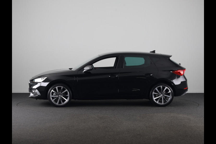 Seat Leon 1.5 TSI e-Hybrid FR Business | Technology Pack | Velgen 'Performance Supreme', 18 inch | Elektr. Trekhaak | Midnight Black Metallic