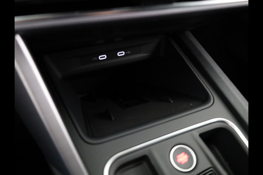 Seat Leon 1.5 TSI e-Hybrid FR Business | Technology Pack | Velgen 'Performance Supreme', 18 inch | Elektr. Trekhaak | Midnight Black Metallic