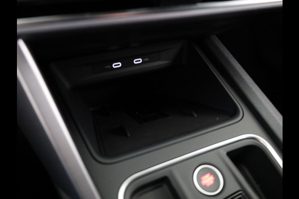 Seat Leon 1.5 TSI e-Hybrid FR Business | Technology Pack | Velgen 'Performance Supreme', 18 inch | Elektr. Trekhaak | Midnight Black Metallic