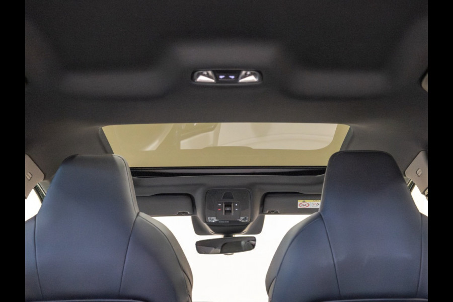 Audi A3 Sportback 35 TFSI 2x S-Line edition / 150pk / Panorama dak / Sonos / Achteruitrij camera /